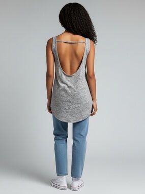 Chaser Heather Gray Scoop-Front, open-back Tank XS